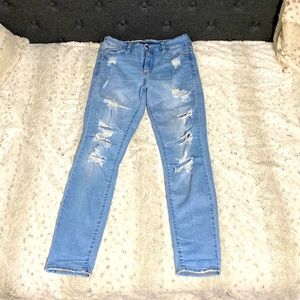 Aeropostale ripped jeans light wash.